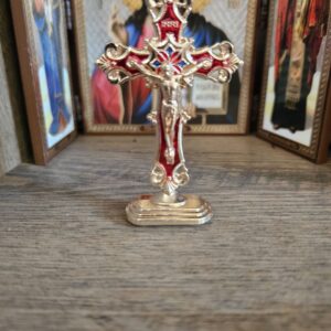 Разпятие Христово-( МП 2), метал-емайл, позлата, червен, размер 10 см., стойка