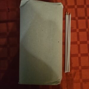 Църковни свещи конични, размер 20 см., бели, 400 бр. в пакет.